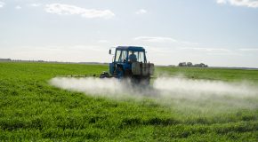 Pesticides et Distances d’épandage: Les Sages sanctionnent une concertation locale biaisée – L’UFC-Que Choisir de Saône-et-Loire interpelle le Préfet et le Président de la Chambre d’agriculture