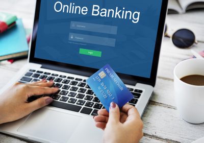 Les banques « en ligne »: Avantages, inconvénients, fiabilité…en savoir plus